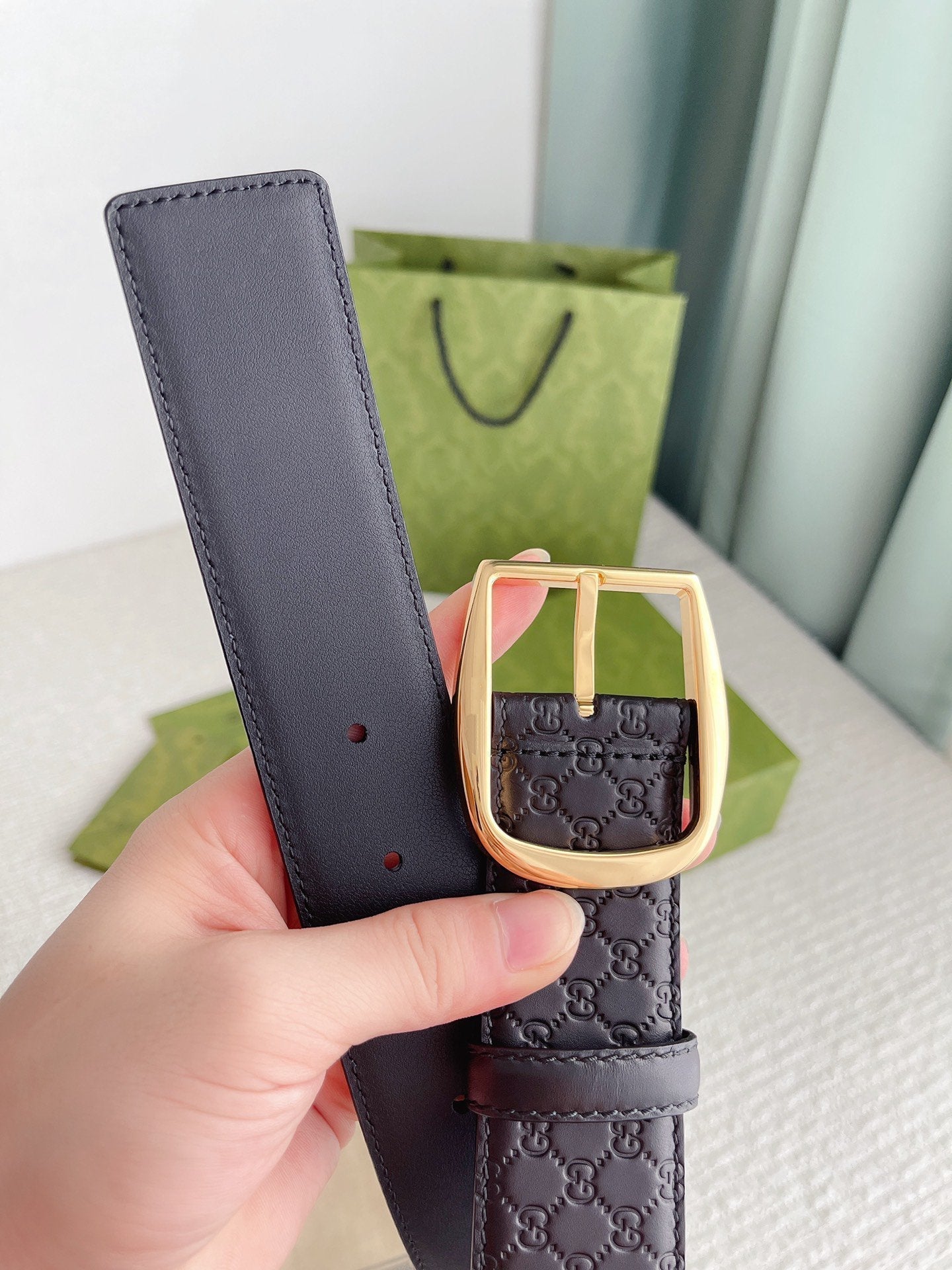 GC BELT GOLD BUCKLE EMBOSSED LEATHER 4.0CM