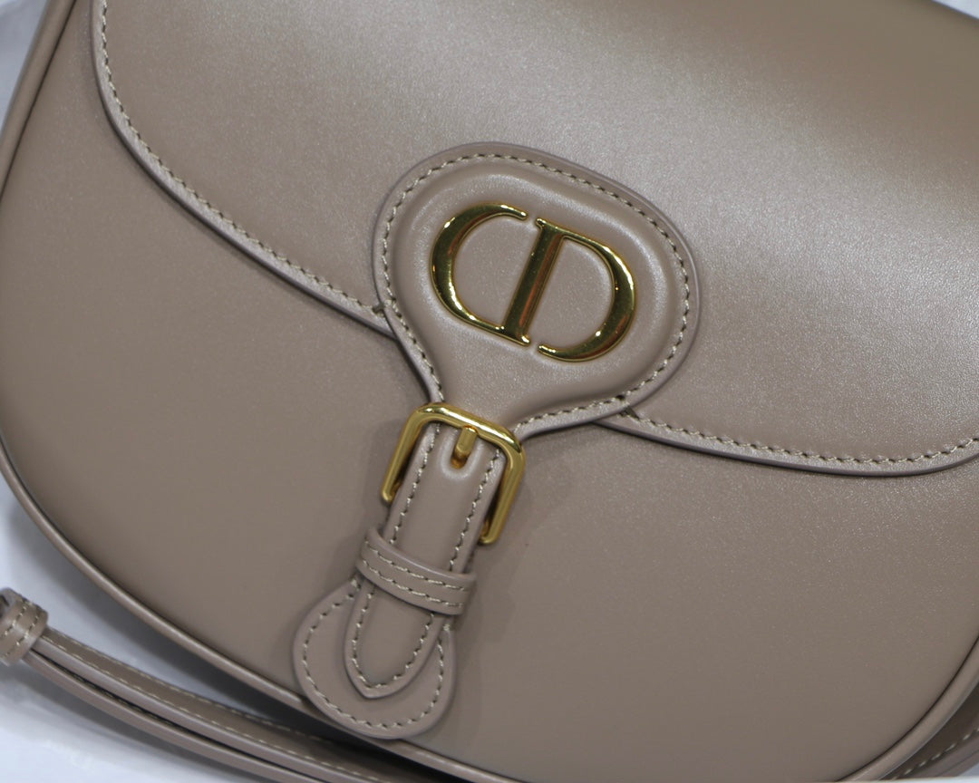 MEDIUM CD BOBBY 22CM DARK BROWN CALFSKIN GOLD HARDWARE