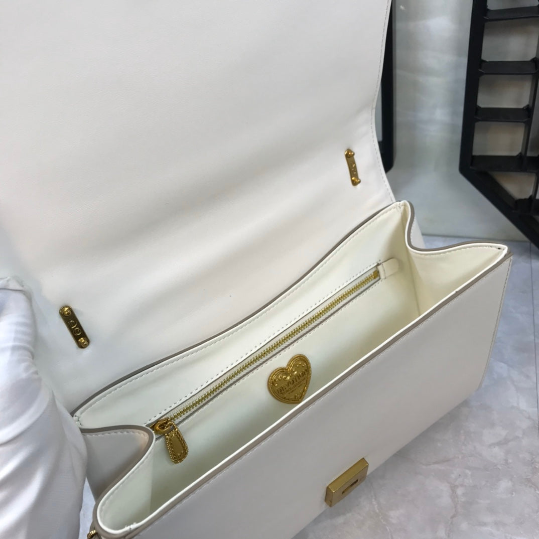 large devotion 26 shouder bag white cafskin