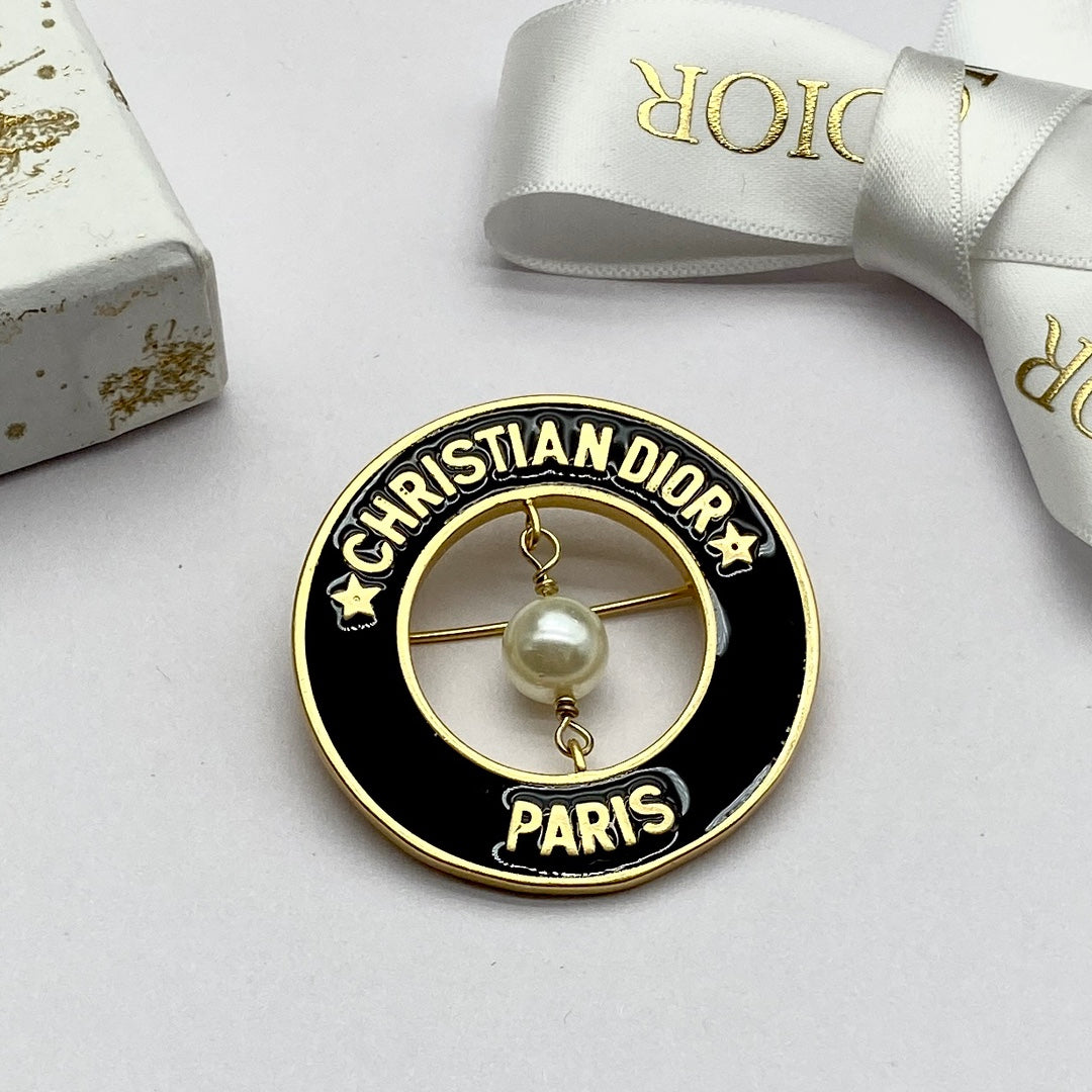 CD Brooch 173985