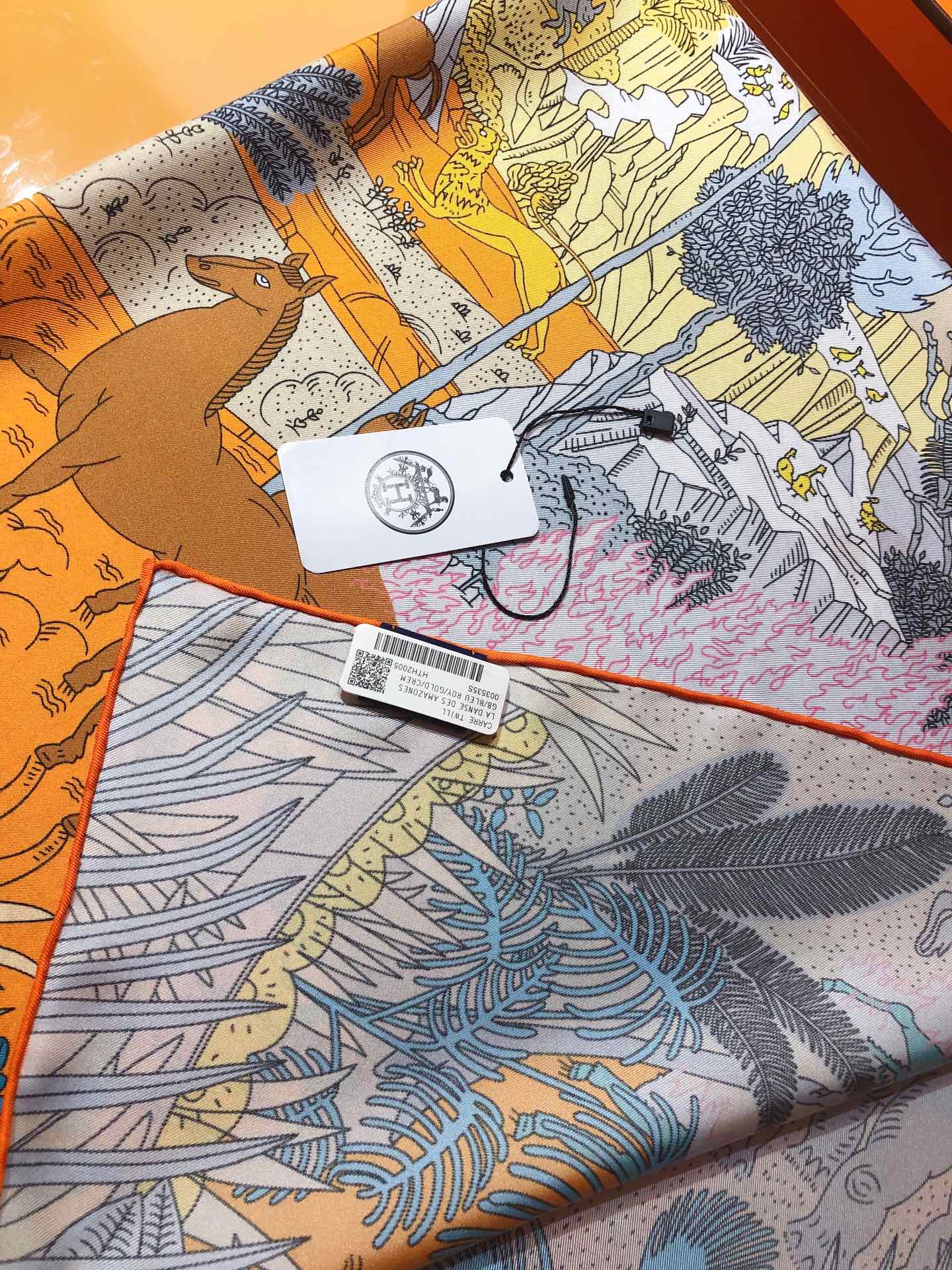 Le Carnaval Des Animaux Scarf 90 CM In Colorful Silk Twill 288862