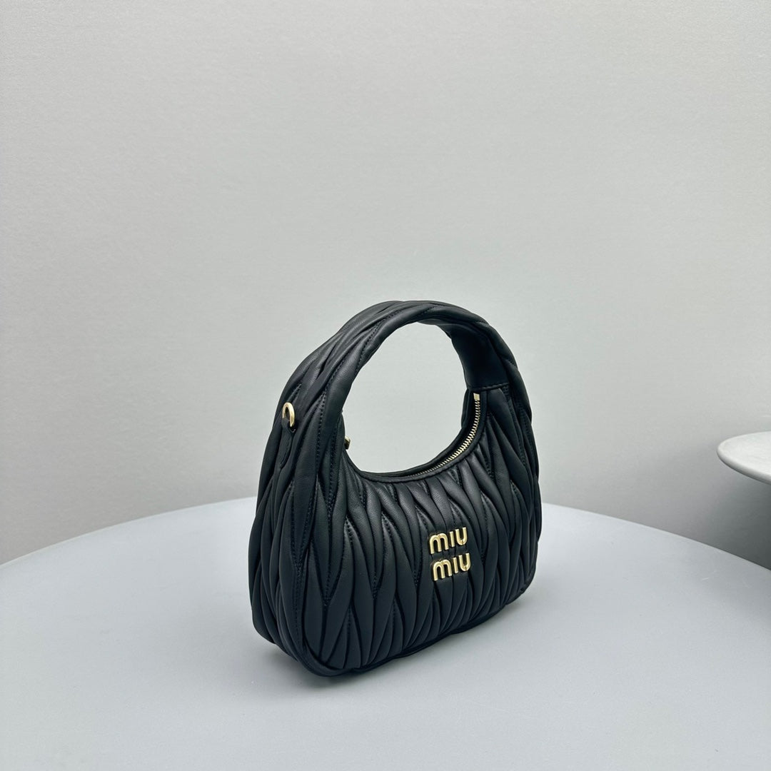 MINI HOBO 20 BAG IN BLACK LAMBSKIN