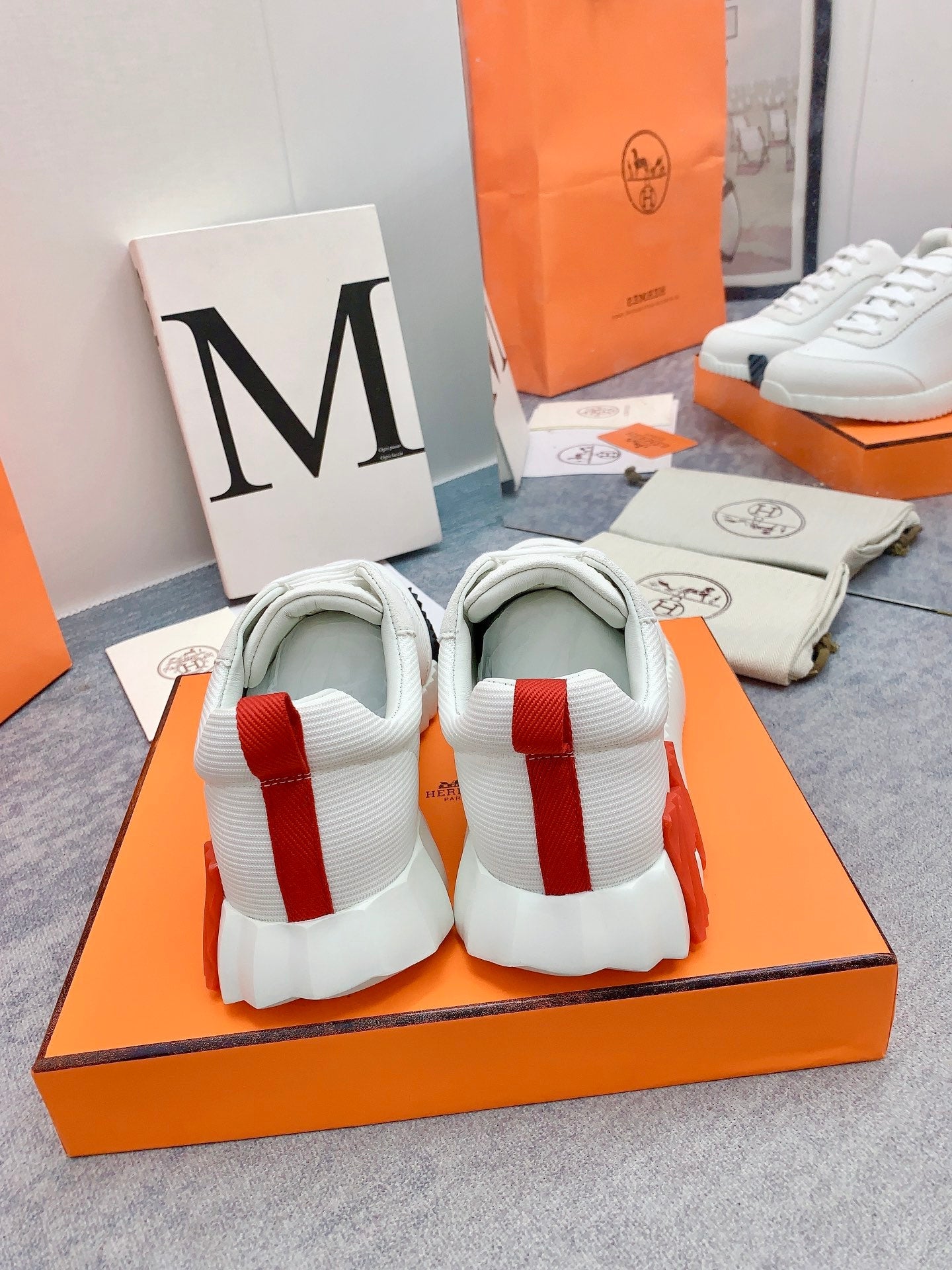 HM Bouncing Sneaker In White Mesh Fabric 106463
