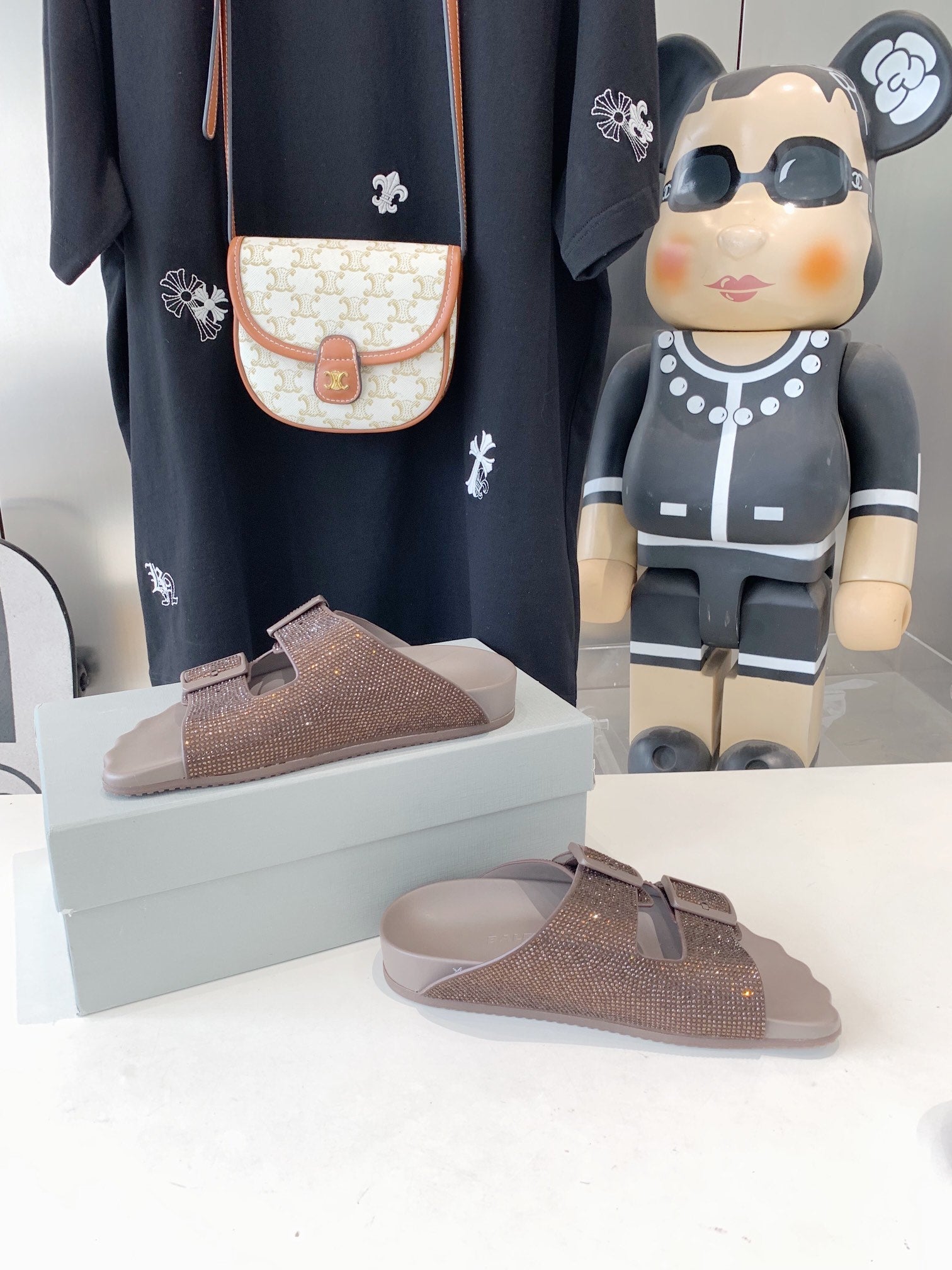 BIRKENSTOCK SLIPPERS ATTACHED RHINESTONES IN BROWN CALFSKIN