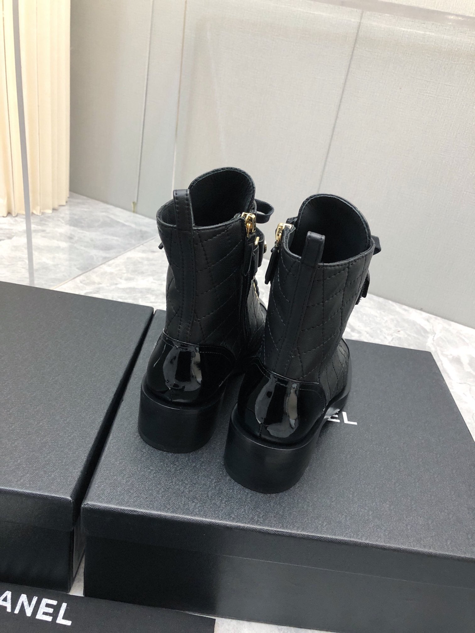 CC Short Boots 45mm In Black Quilted Lambskin And Glossy Cowhide 950042