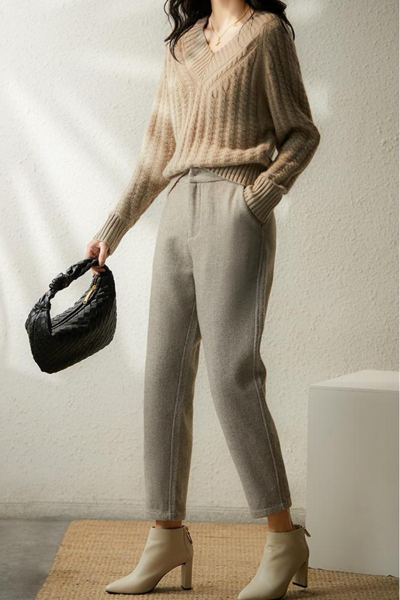 Romy | Pull En Maille à Col En V Pour Femmes