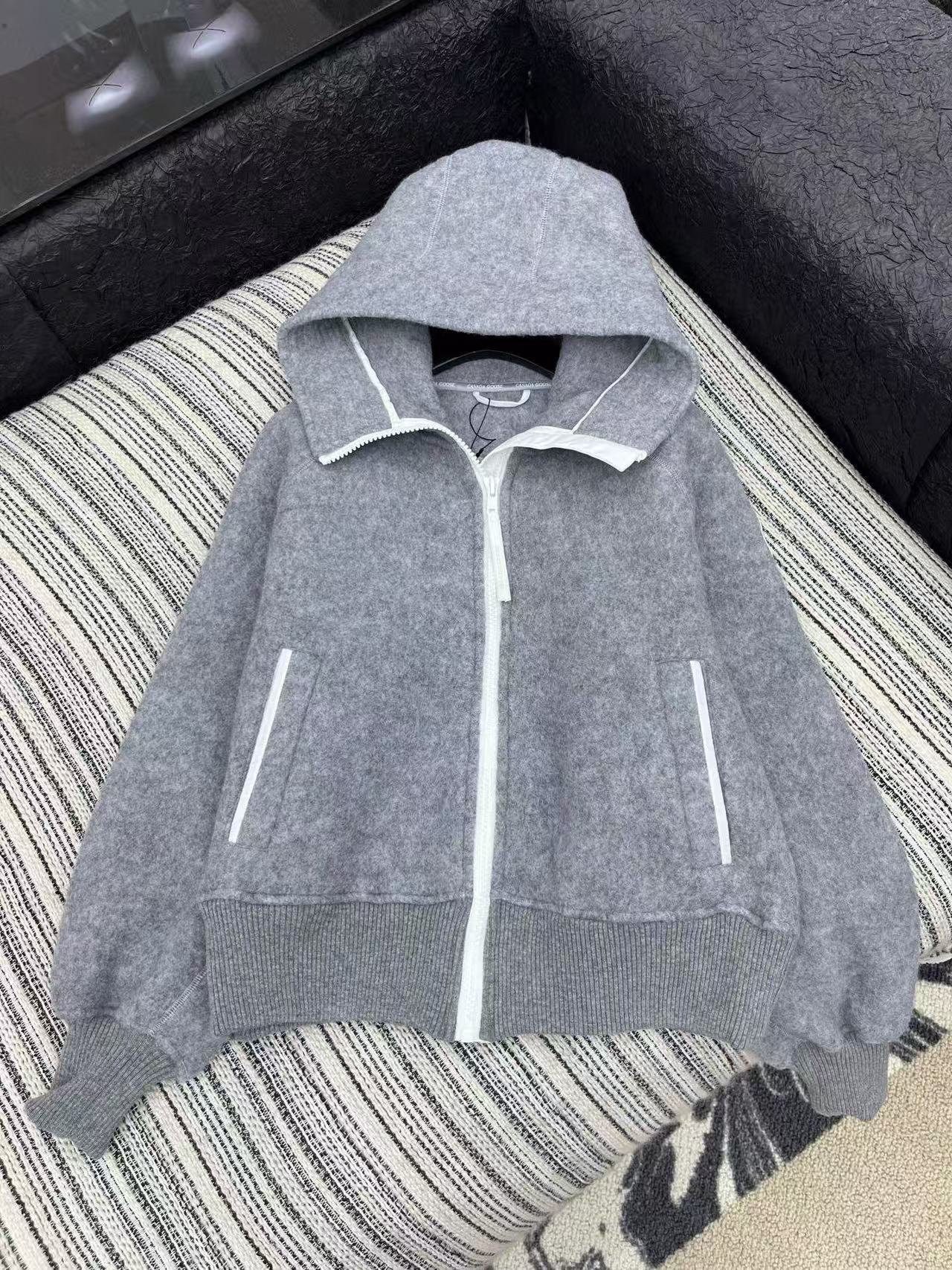 Canada Goose High-Neck Hooded Zipper Coat Wool