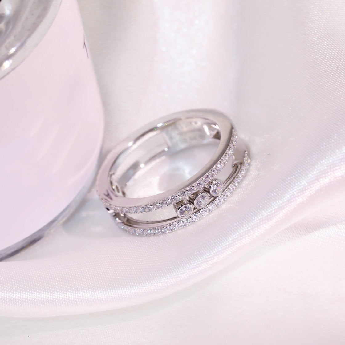 MOVE ROMANE SILVER DIAMOND RING