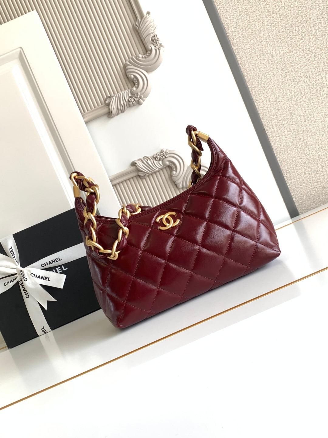 CC Hobo Bag 35 Red Lambskin 277763