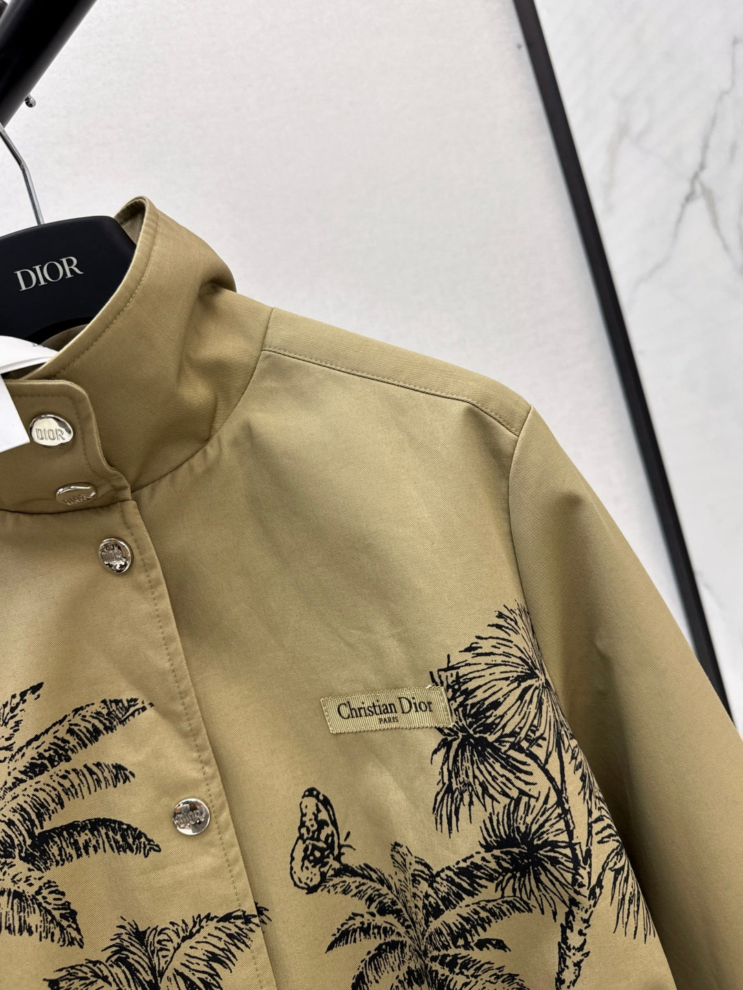 CD 25 Stand collar windbreaker with tree print