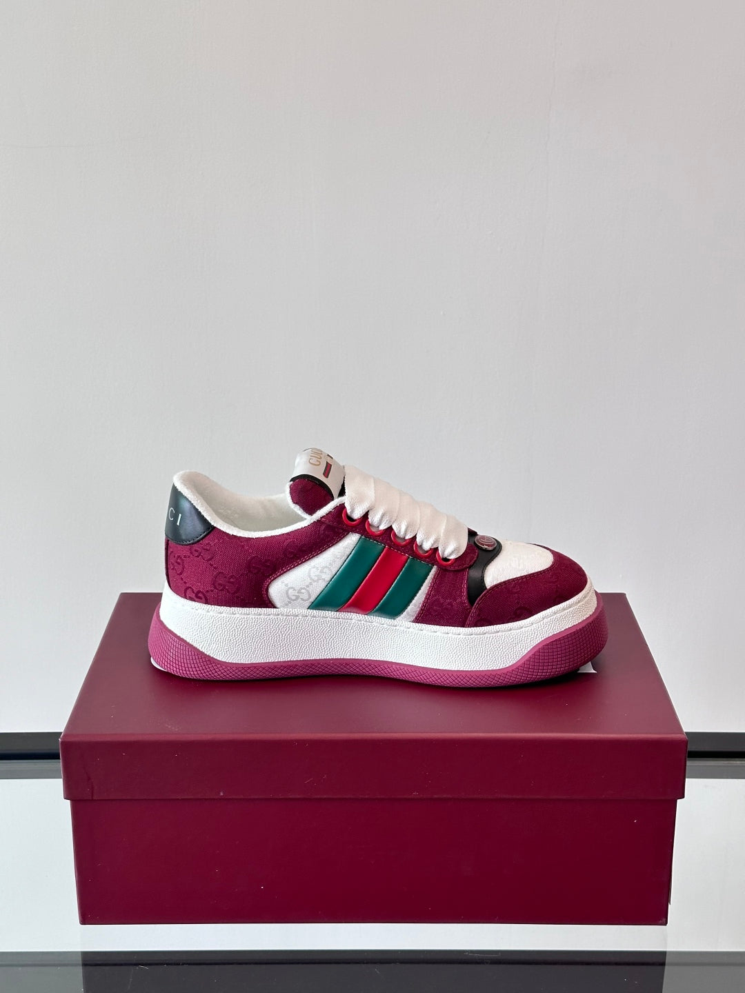 GG Men's Screener Sneaker Red White Canvas 524667