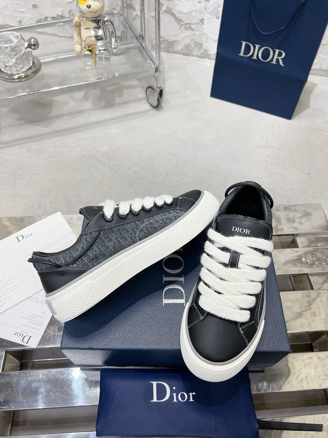CD B33 Sneaker 30mm In Black Calfskin 100662