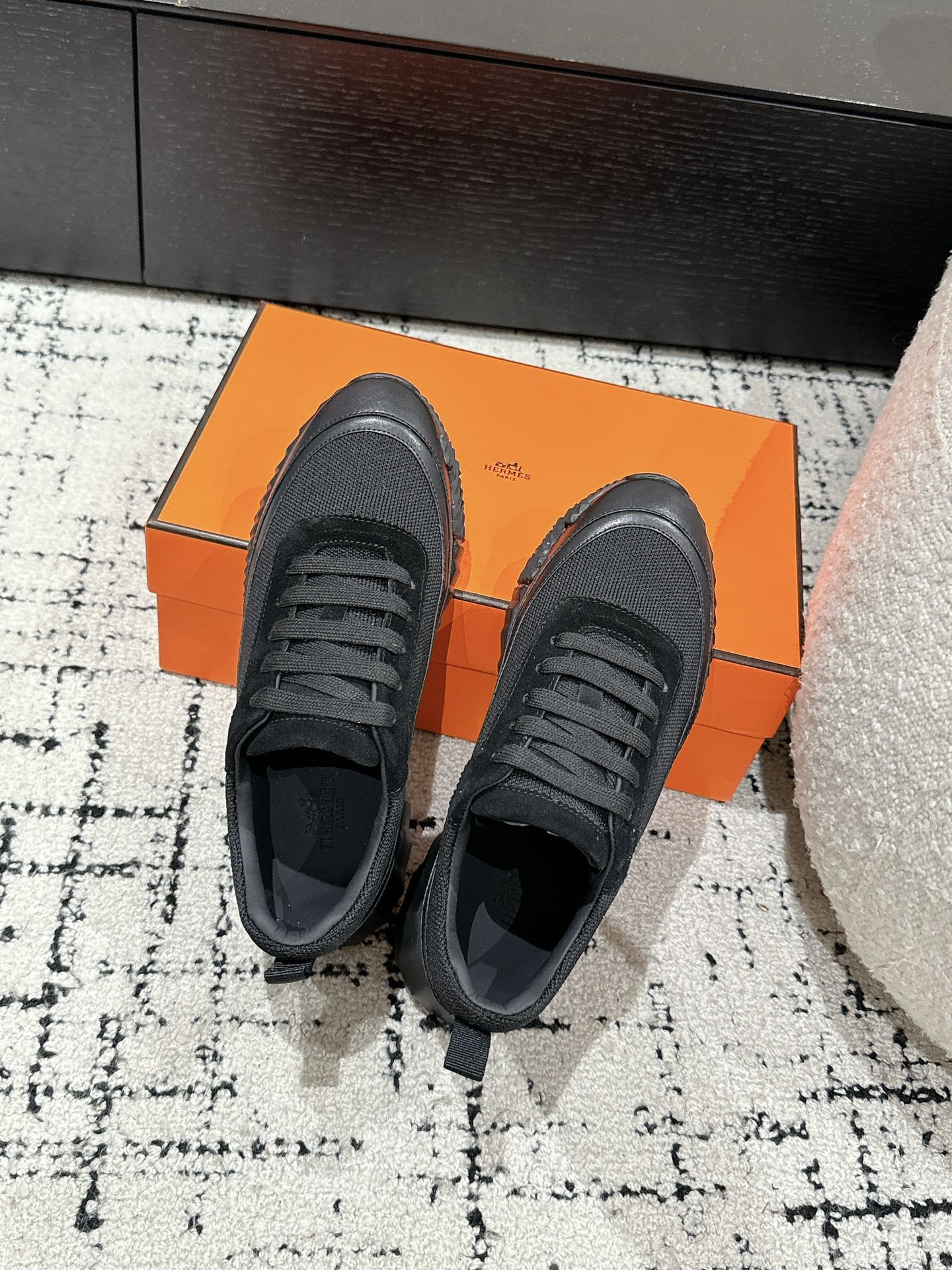 HM Sneaker In Black Mesh Fabric 985315