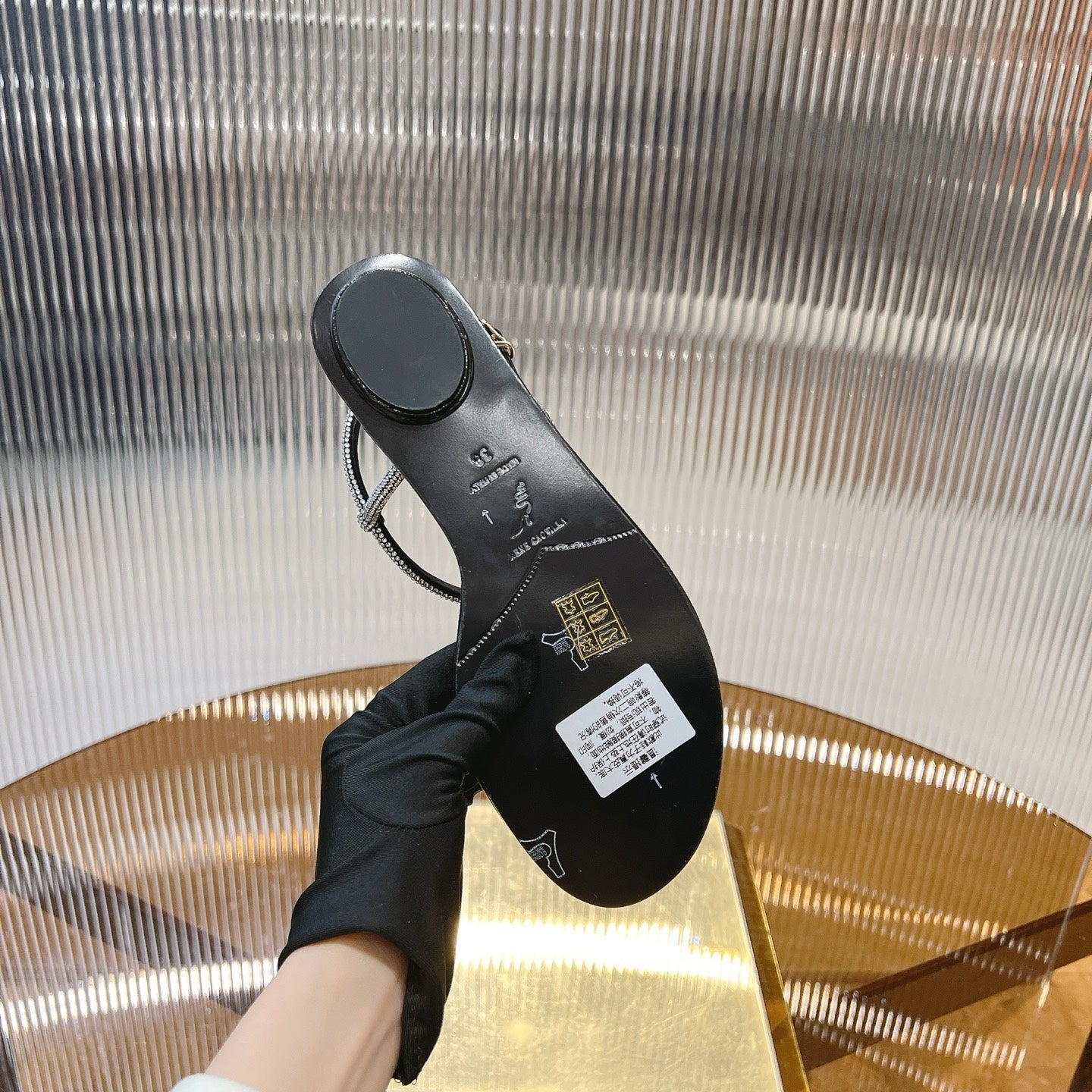 RC 25C Thong Flat-Bottom Diamond Black Silk Creo Crystal 281976