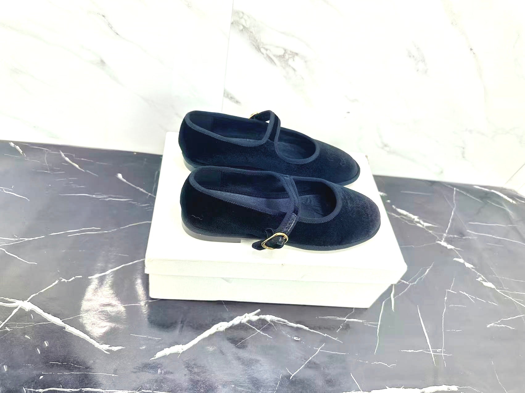 Celine 25 Eve Triomphe Ballet Flat Blue Velvet 547726
