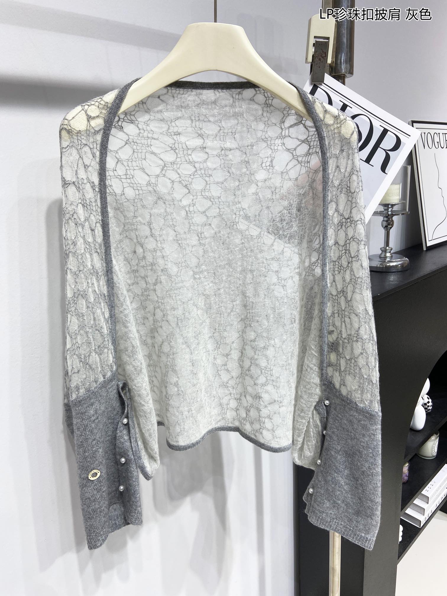 LP Pearl Button Scarf 135 CM In Grey White Cashmere  416913