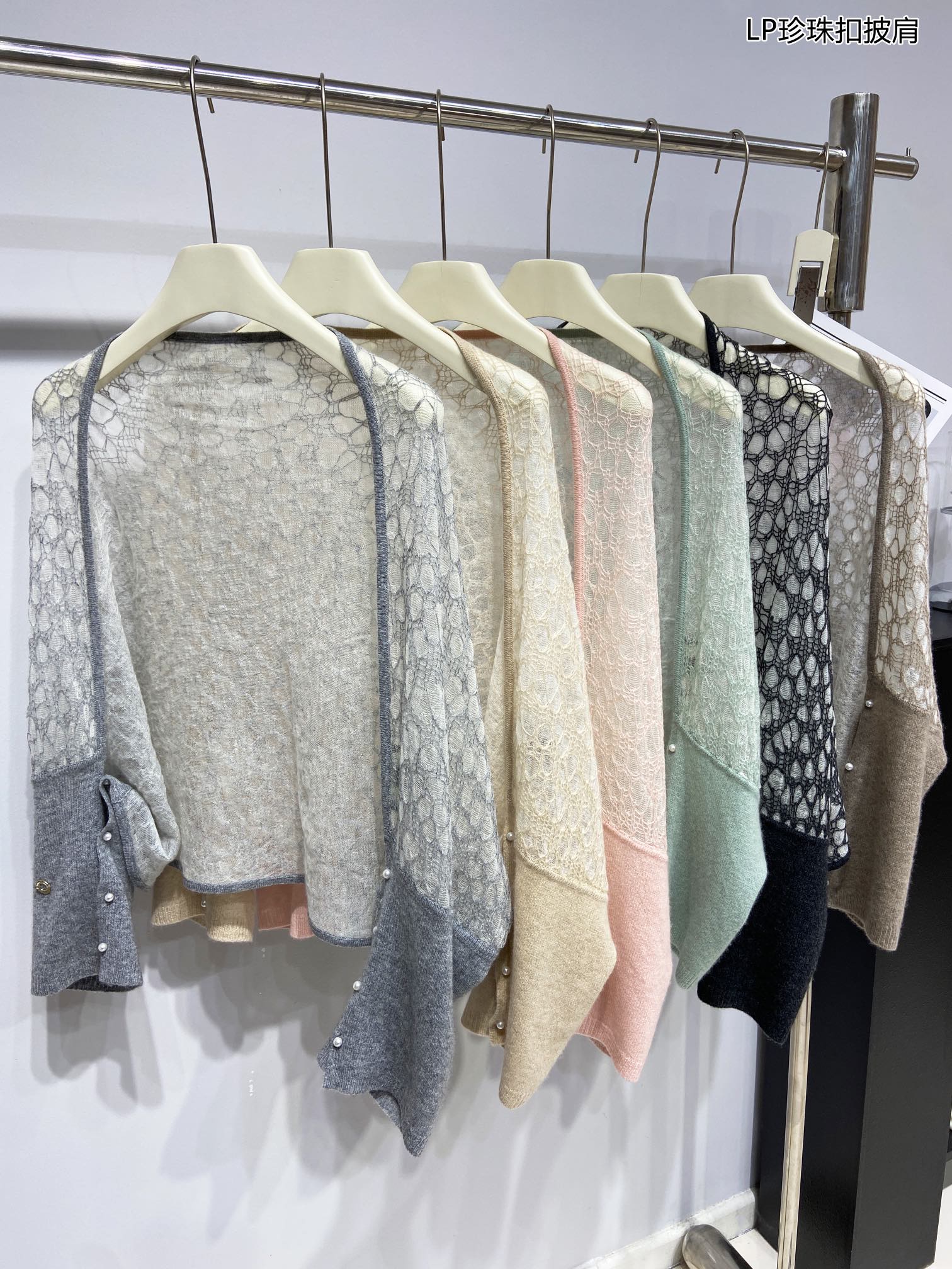 LP Pearl Button Scarf 135 CM In Grey White Cashmere  416913