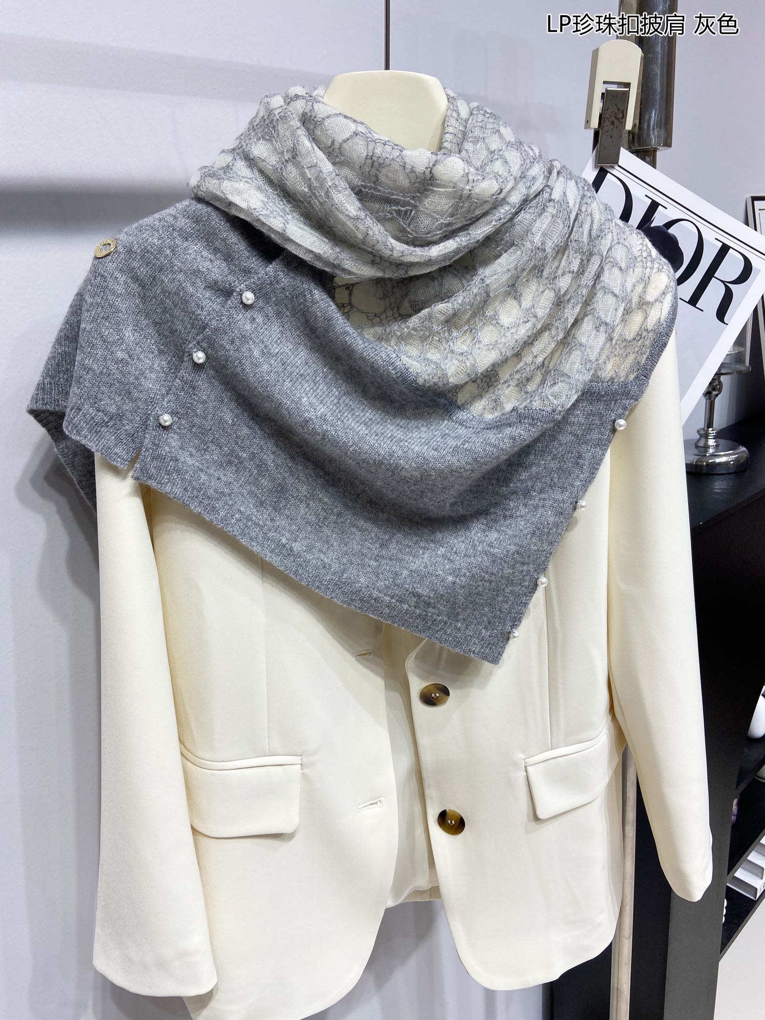 LP Pearl Button Scarf 135 CM In Grey White Cashmere  416913