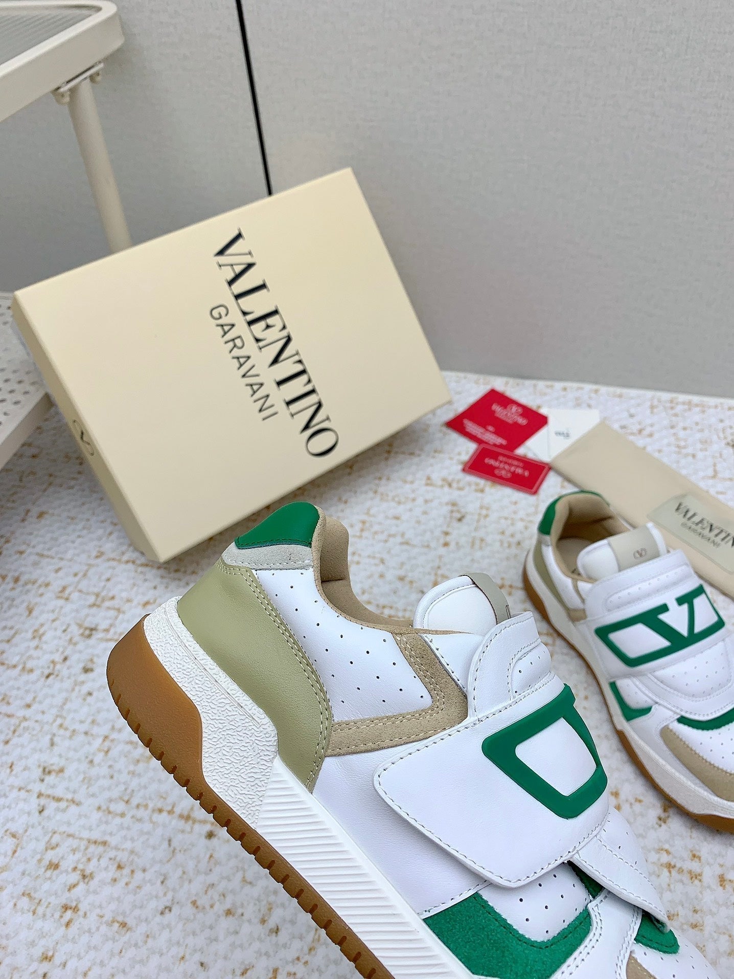 VT 25 Joy Play Low Top Sneaker White Green Cowhide 331682