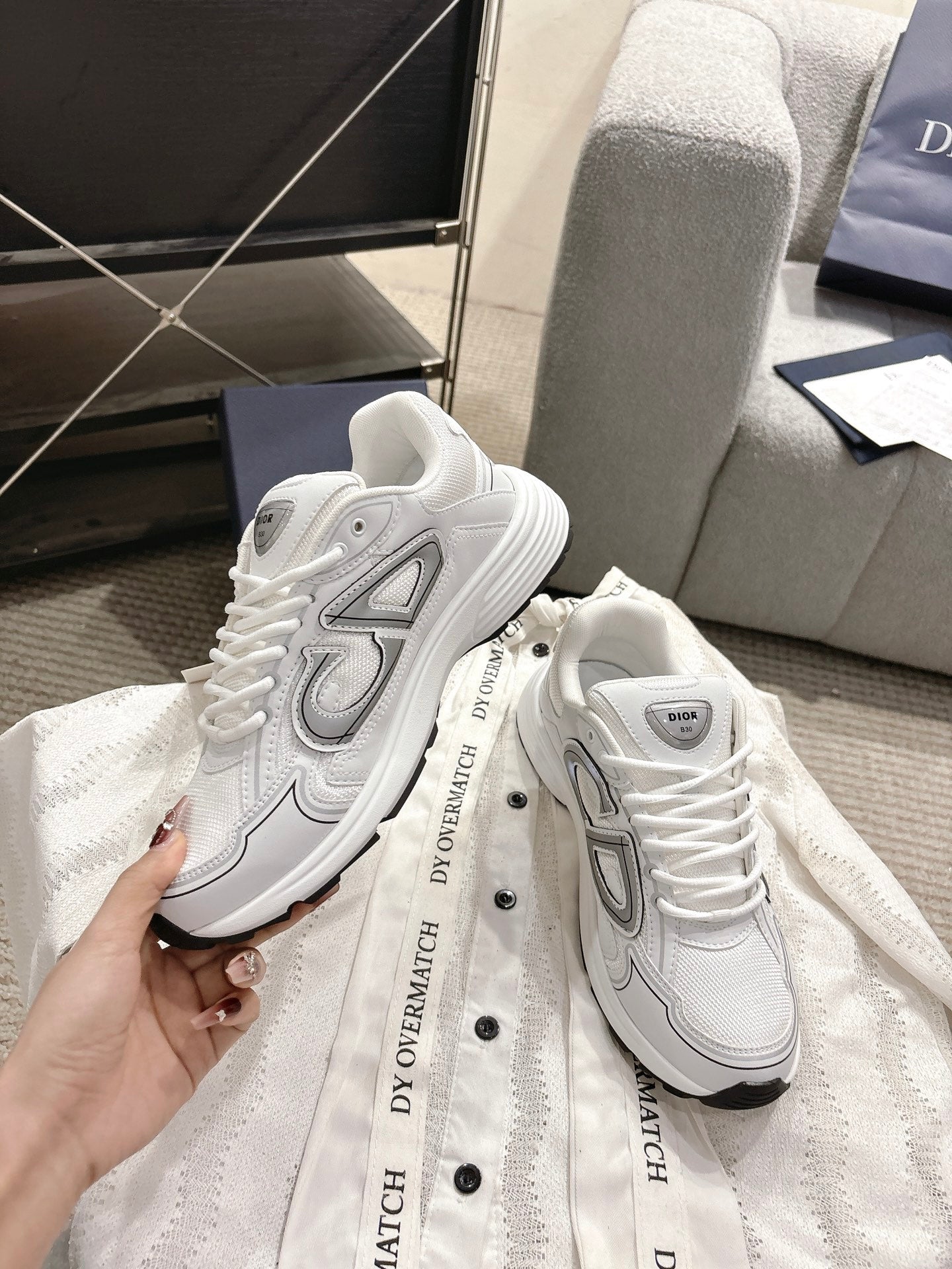 CD B30 Sneakers White Technology Fabric 438329