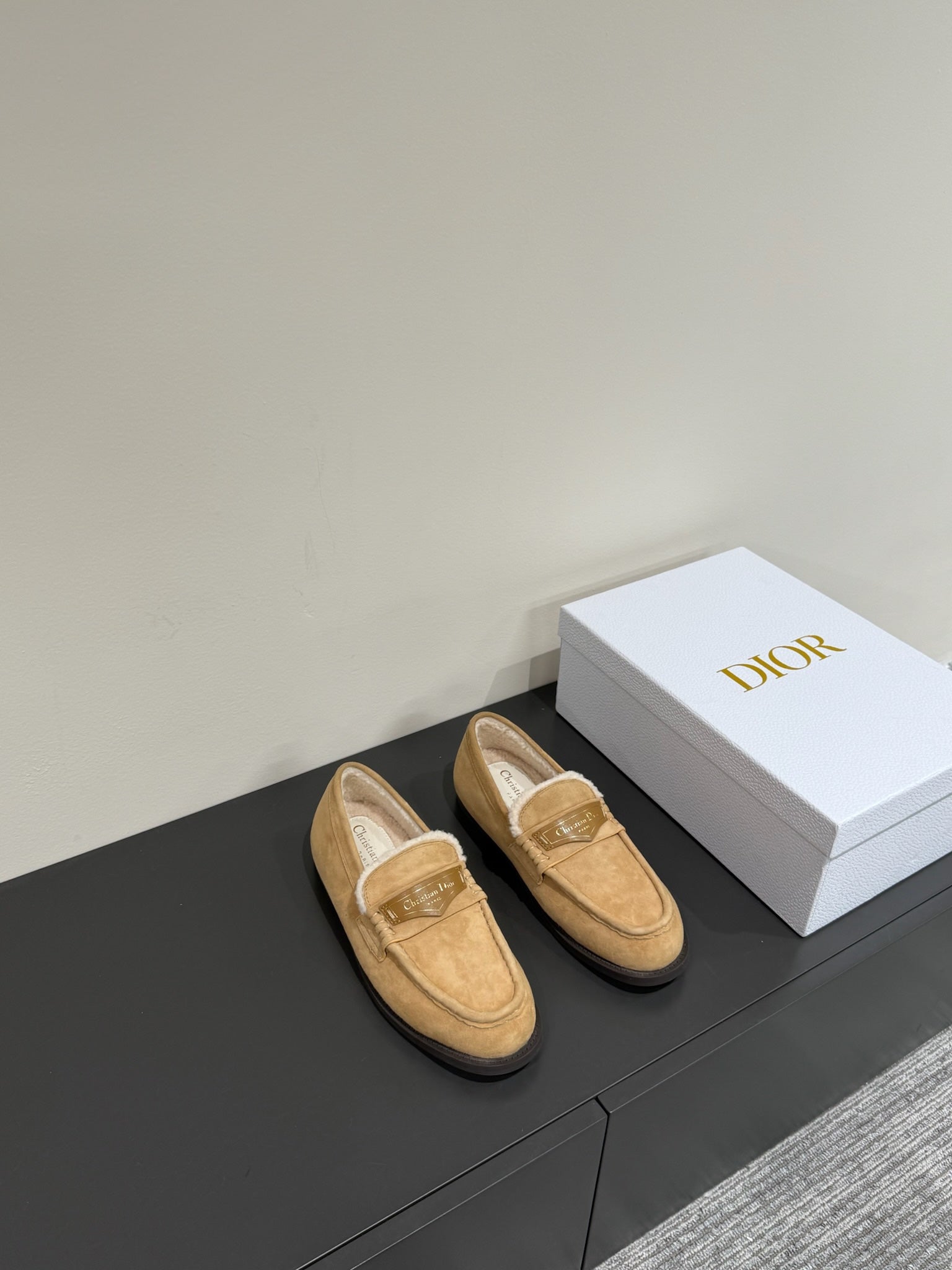 CD Loafers In Beige Brown Suede And Fleece Lining 109295