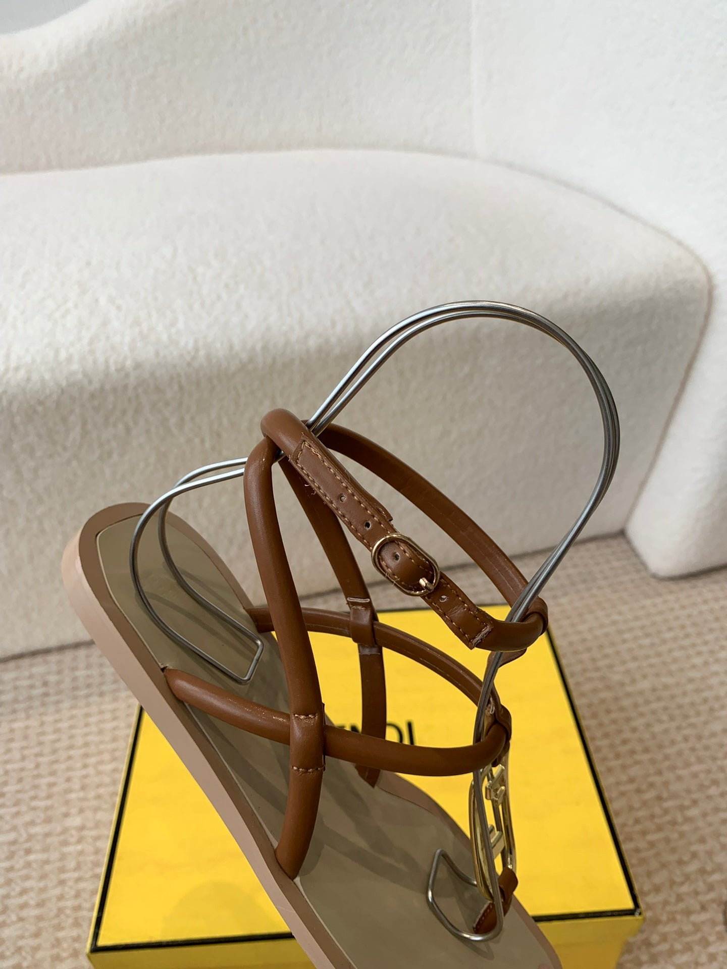 FENDI O'LOCK THONG SANDAL BROWN CALFSKIN WITH GOLD HARDWARE