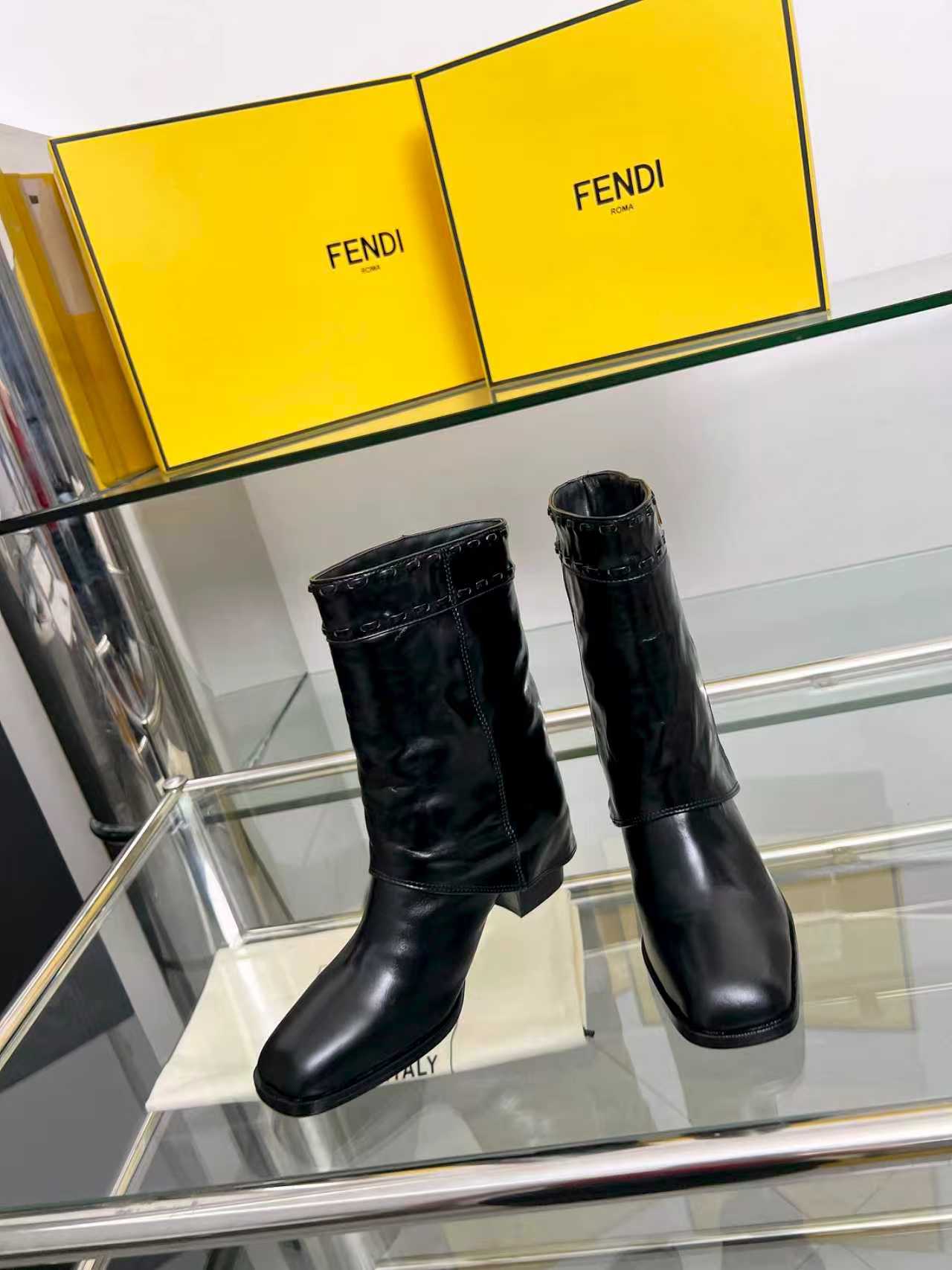 FENDI low boots  black calfskin 521237