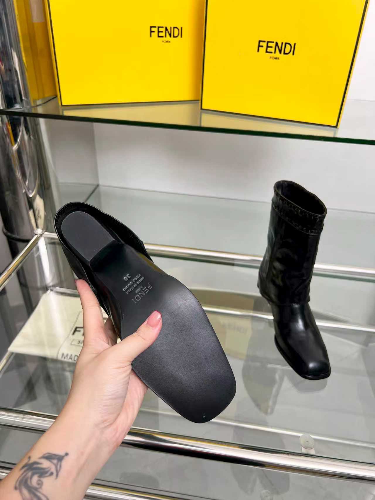 FENDI low boots  black calfskin 521237