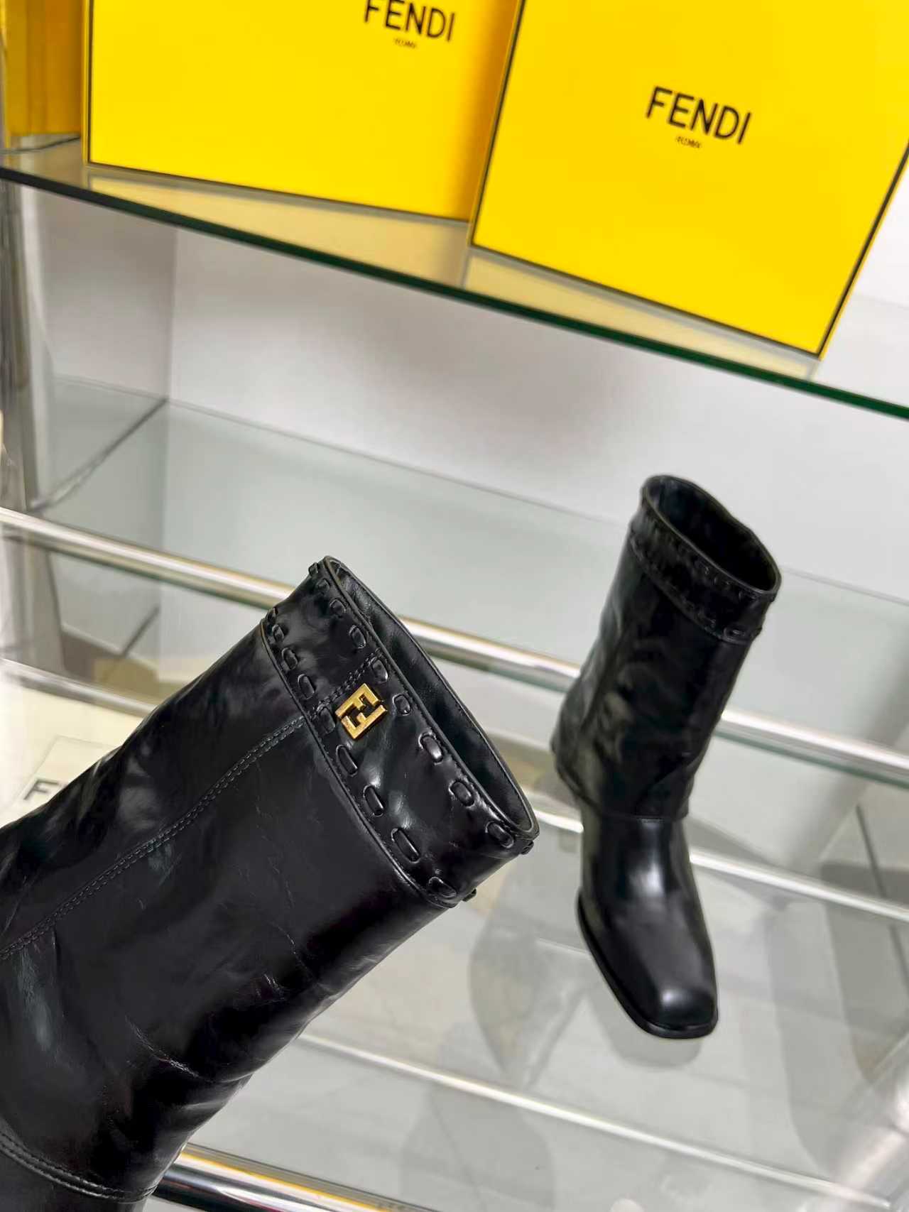 FENDI low boots  black calfskin 521237