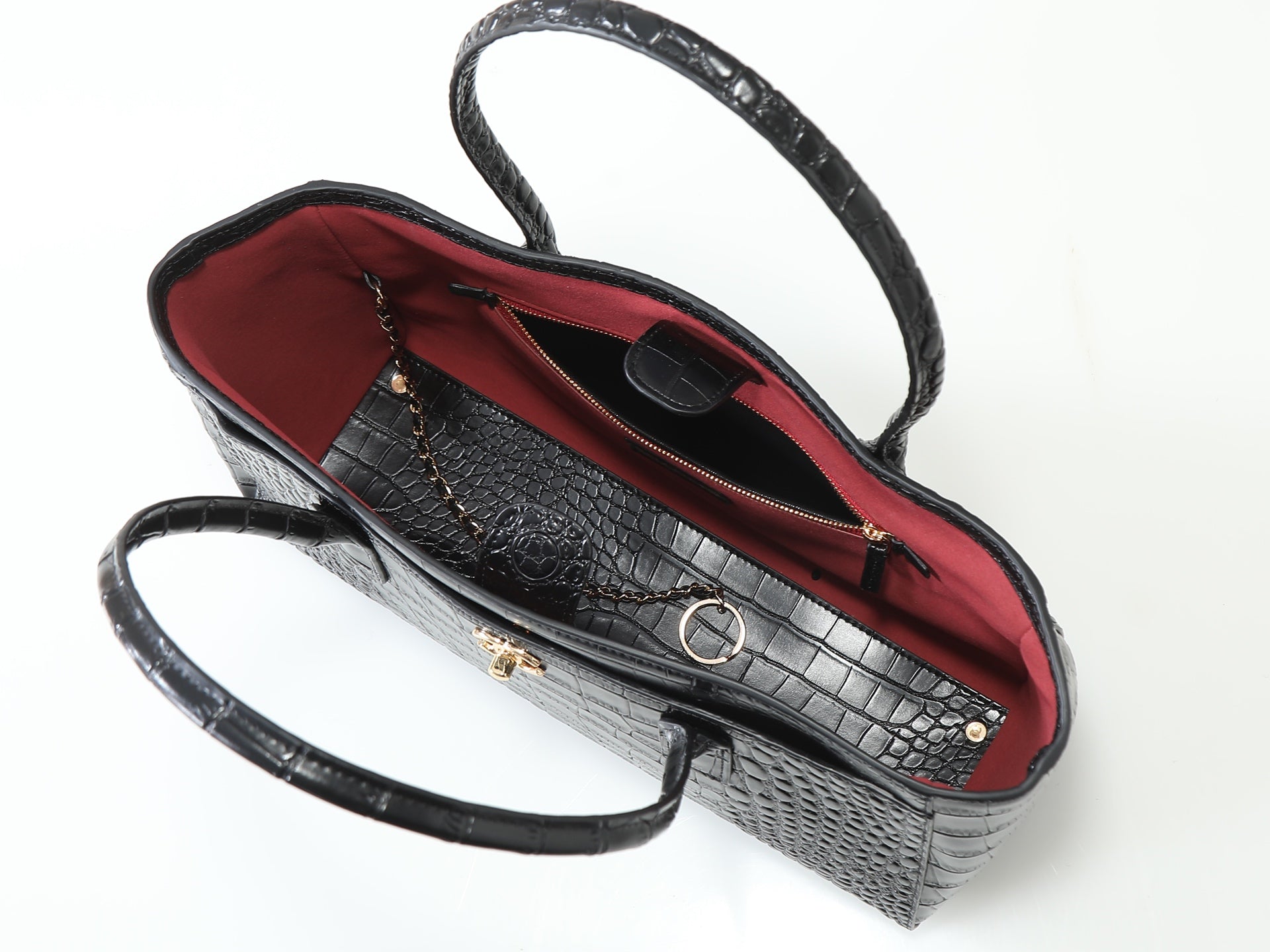 Chanel 2026 Cerf Shopping Tote 39cm Embossed Calfskin