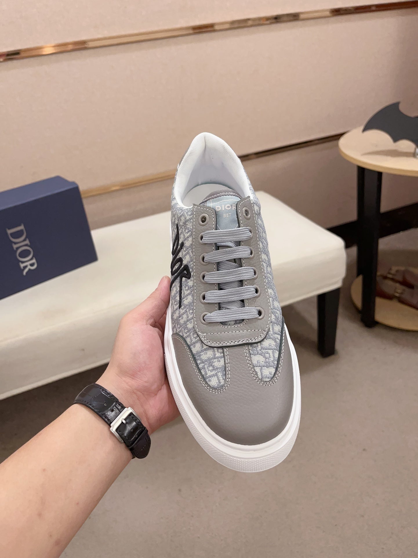 CD HOMME THICK-SOLE SNEAKERS GRAY CALFSKIN