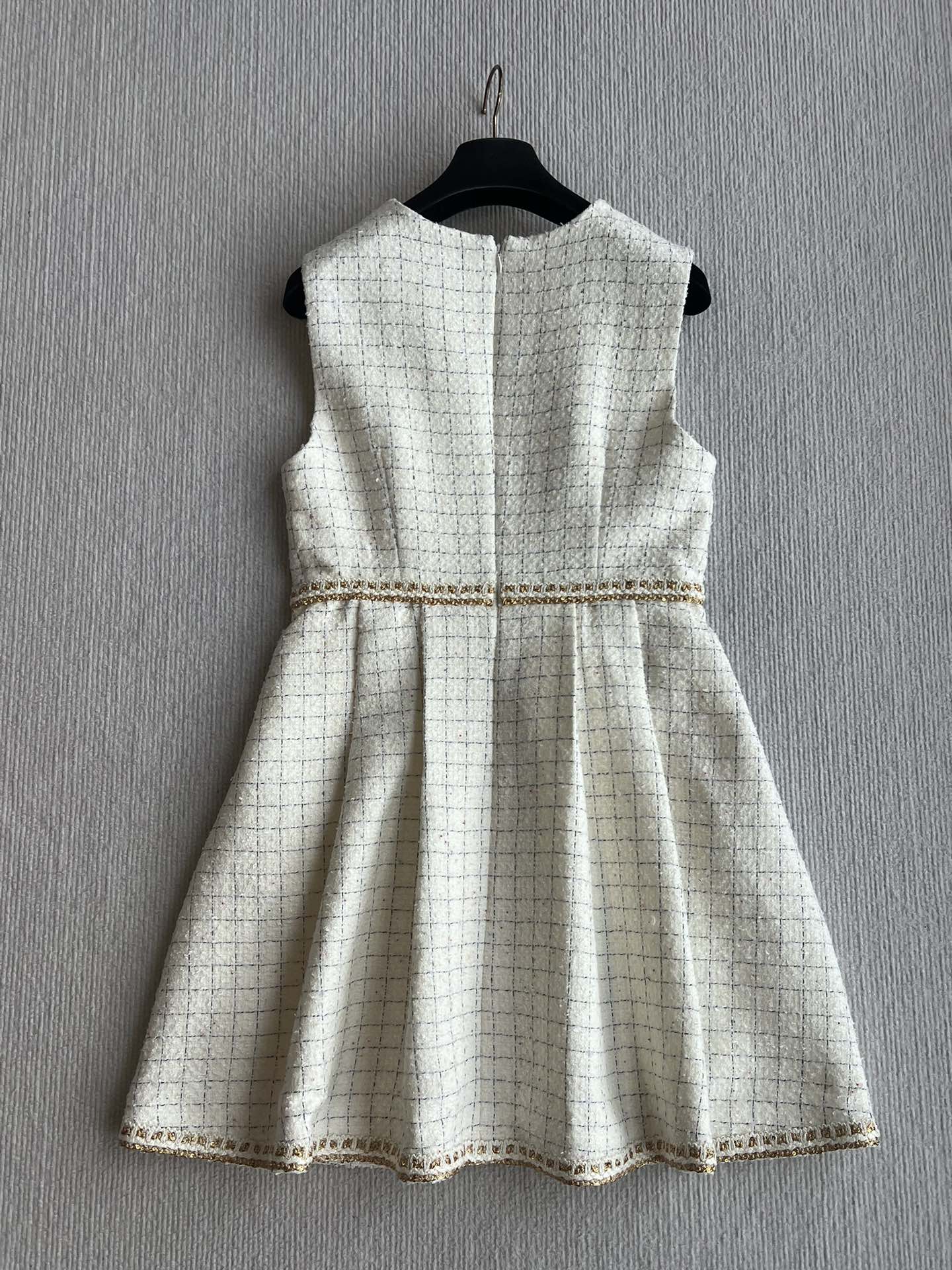 CC 25  Dress White Linen 300131