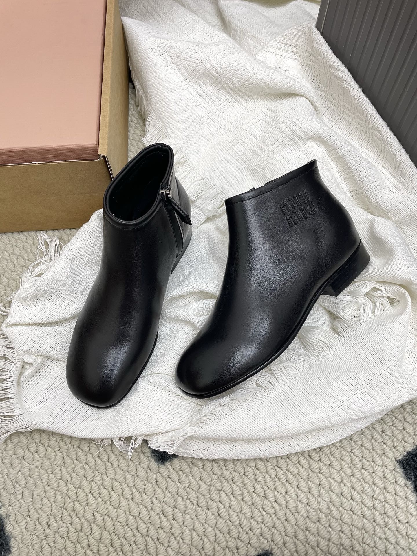 Miumiu 25 Chelsea Short Boot Black Cowhide 511541