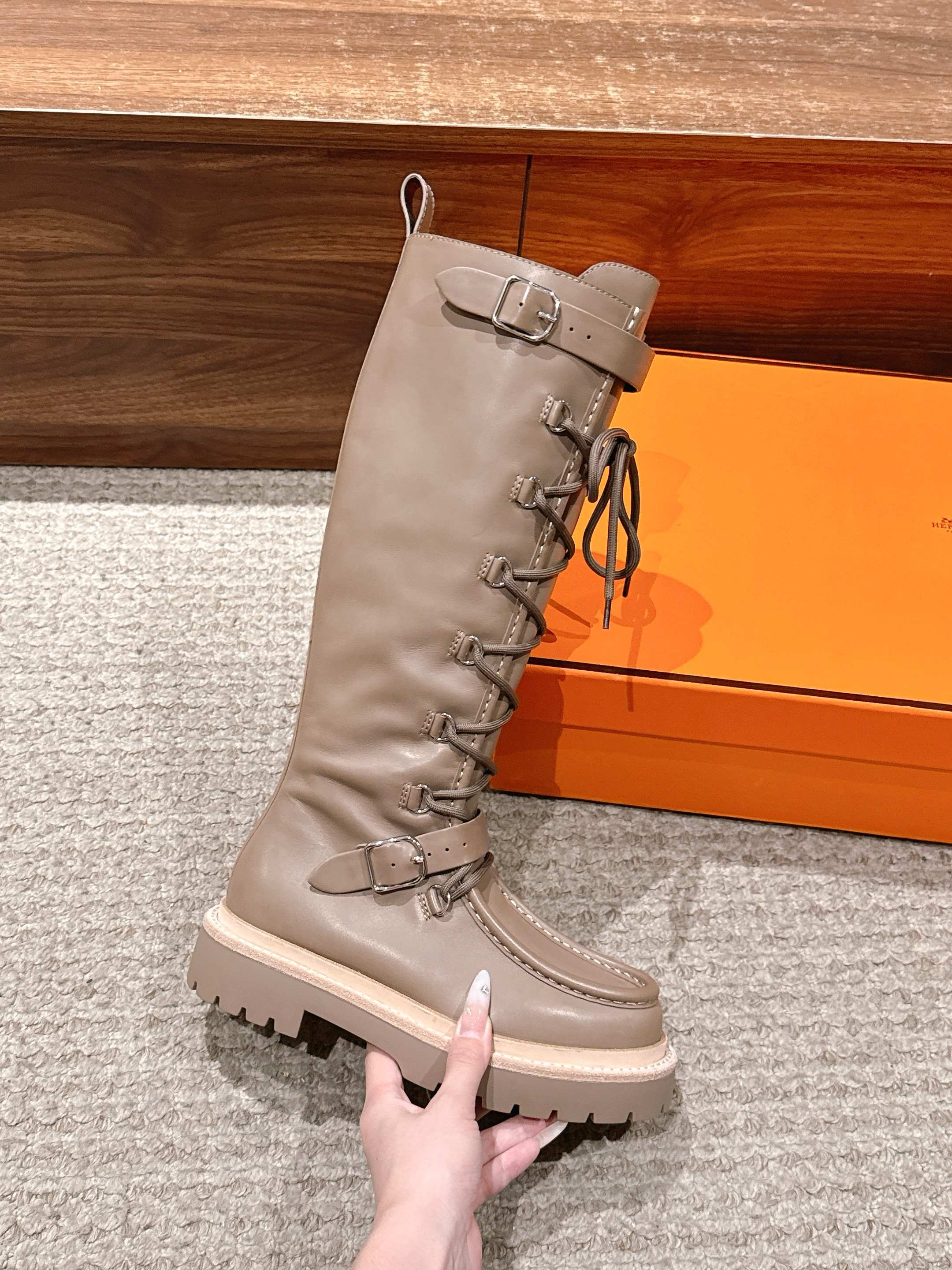 HM 25 High Boots Taupe Calfskin 512530