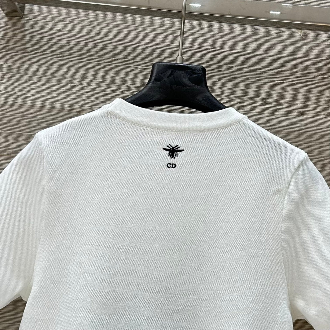 CD 25 Snake Embroidery Knitted Short-sleeved Top White Tencel Wool